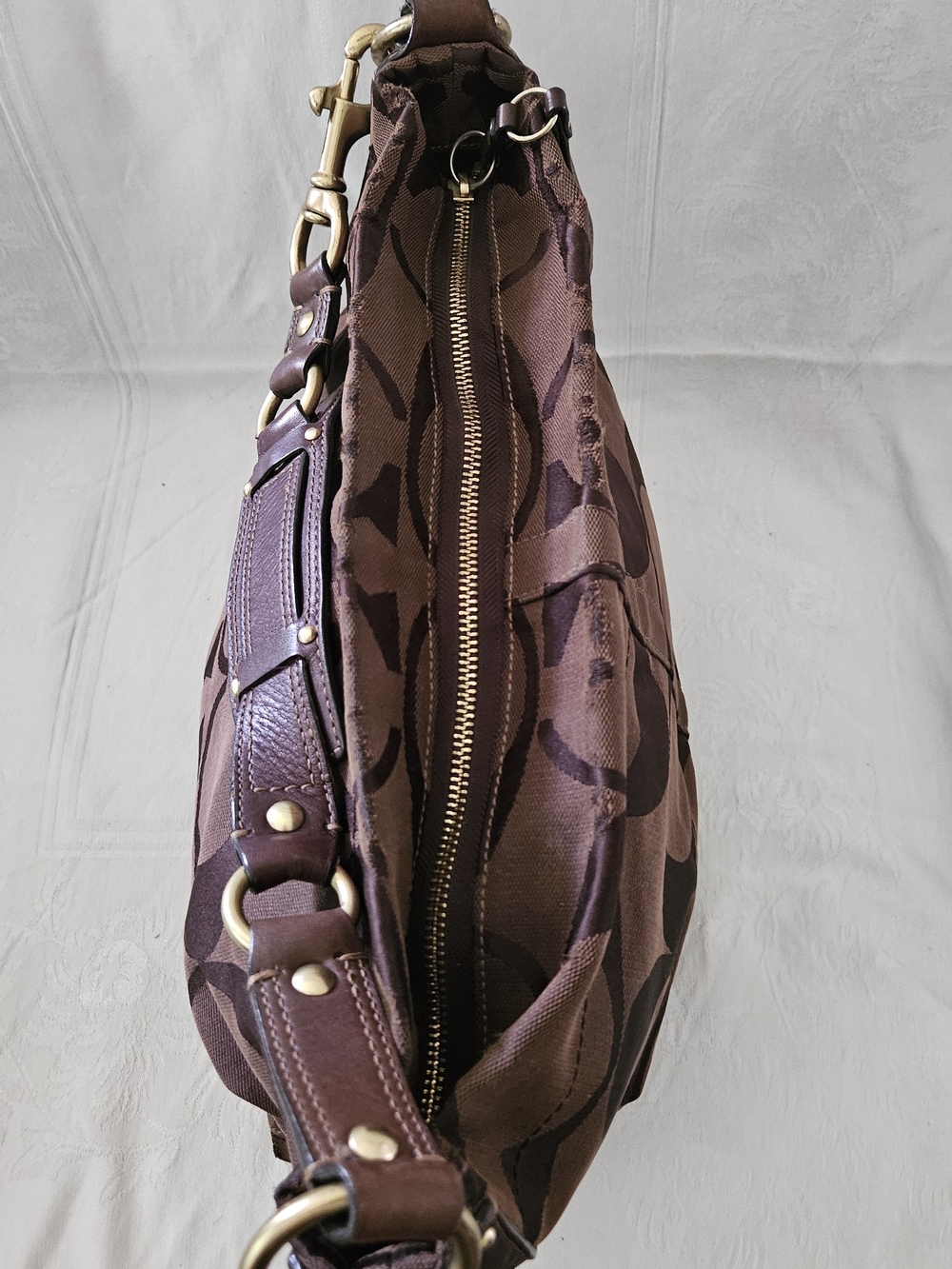 Coach Carly Signature Hobo Bag - Picture 13 of 16